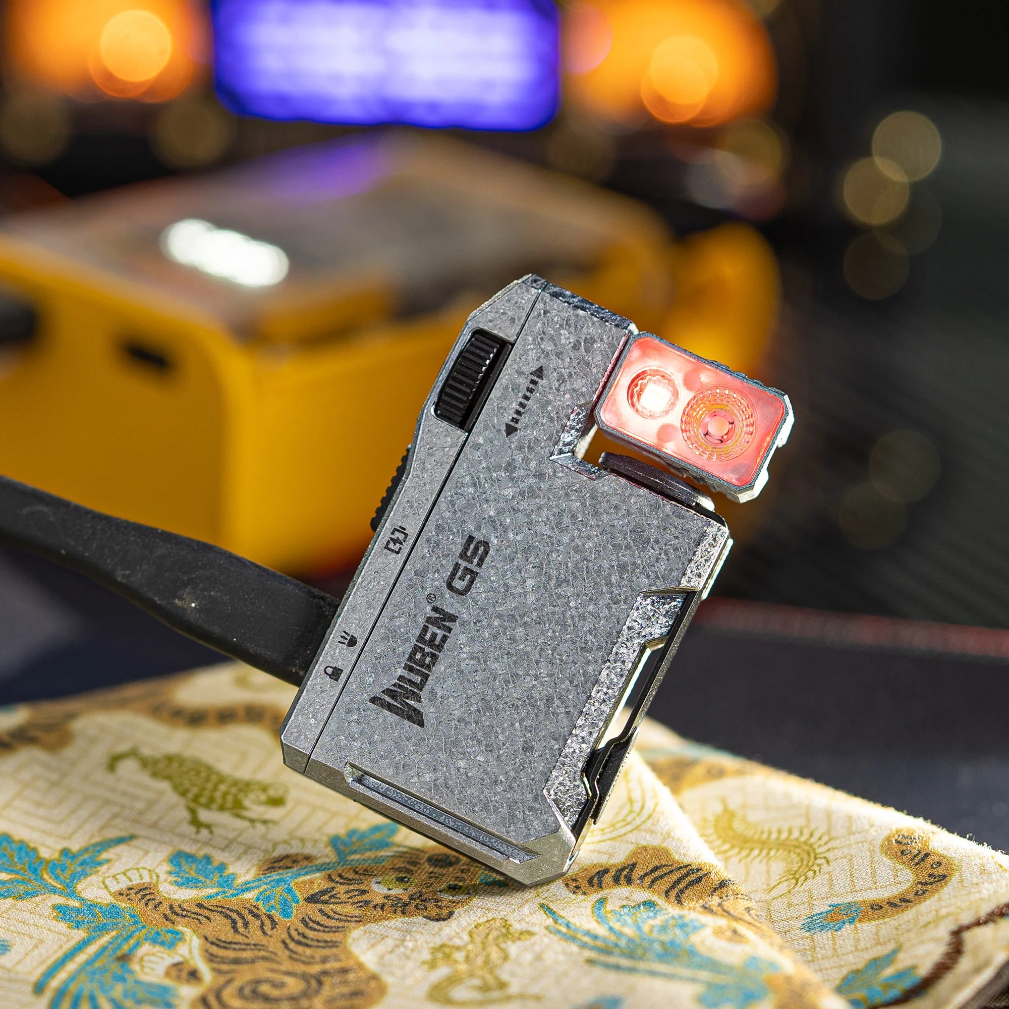 Wuben G5 - Ice Cracks - All-in-One Flashlight - Limited Edition