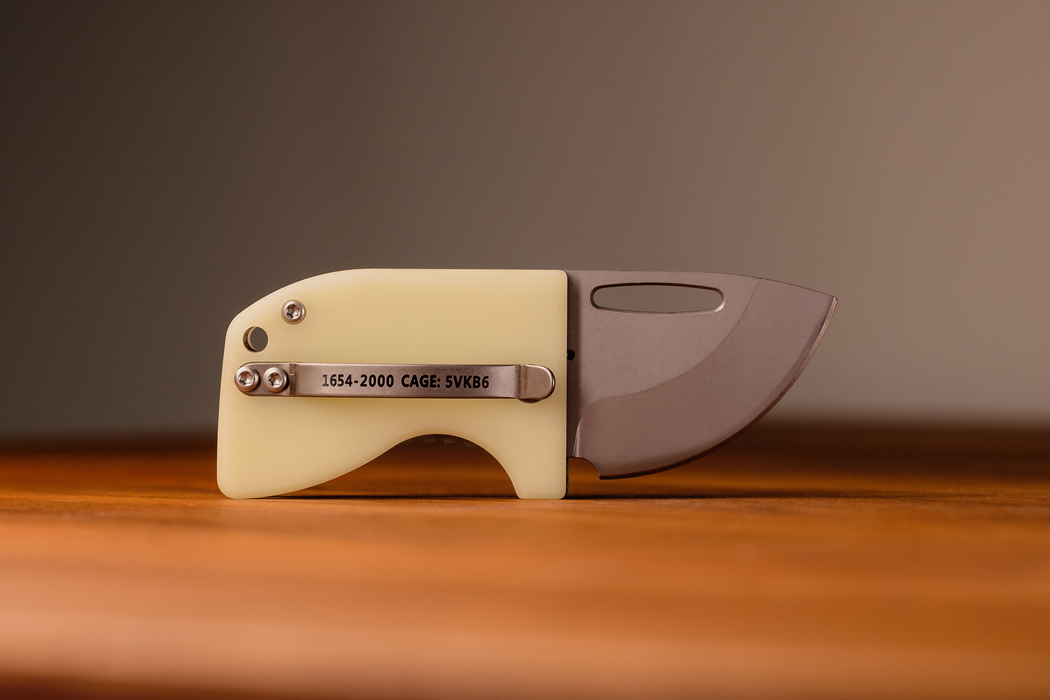 D2 Stub 2.0 Knife - Titanium Frame Lock & (( UGM GLOW )) by Maratac®