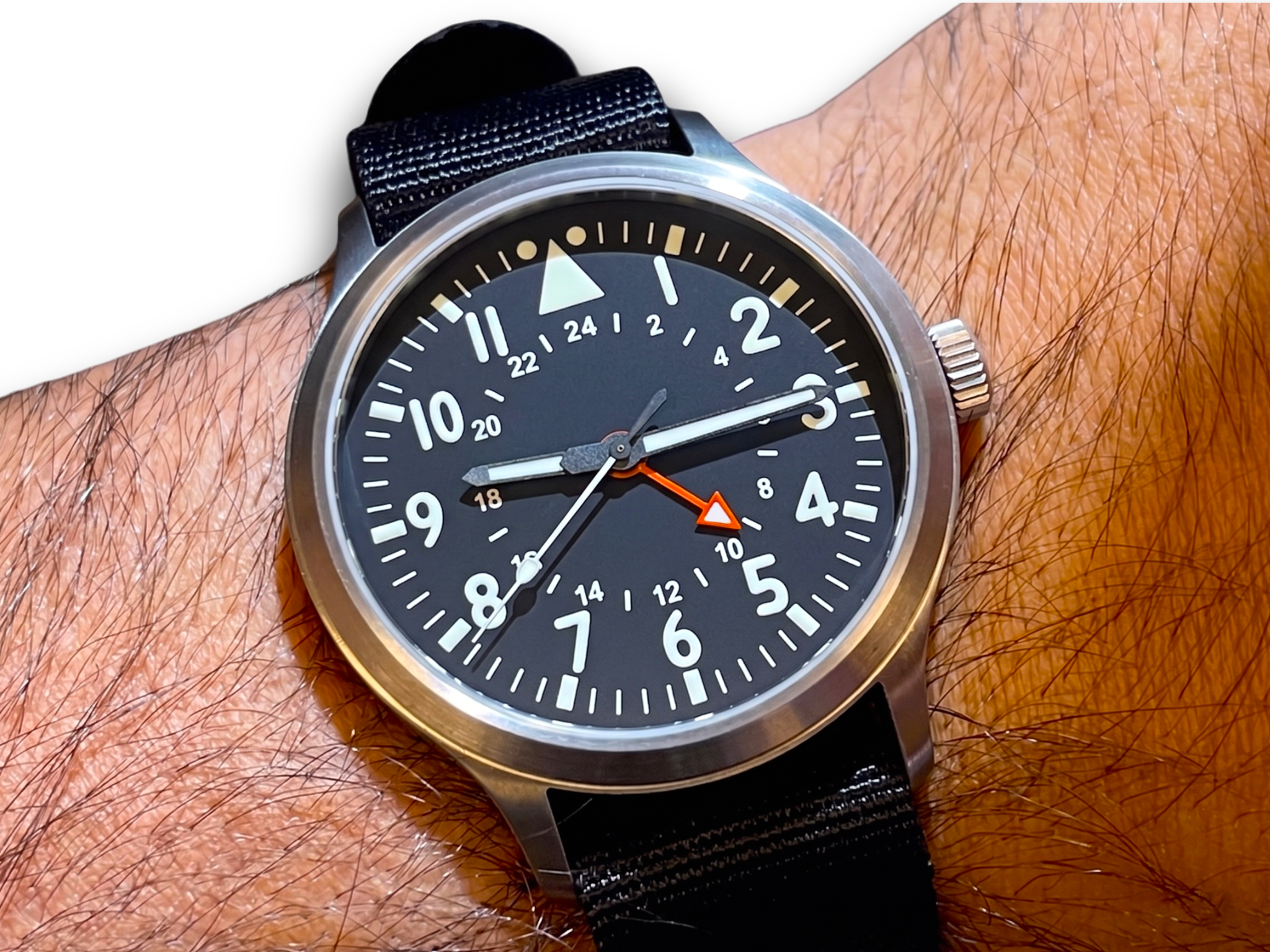 44mm Large Titanium GMT Watch by Maratac® < Plain Dial > - Gen 2 ( Coming Soon! )