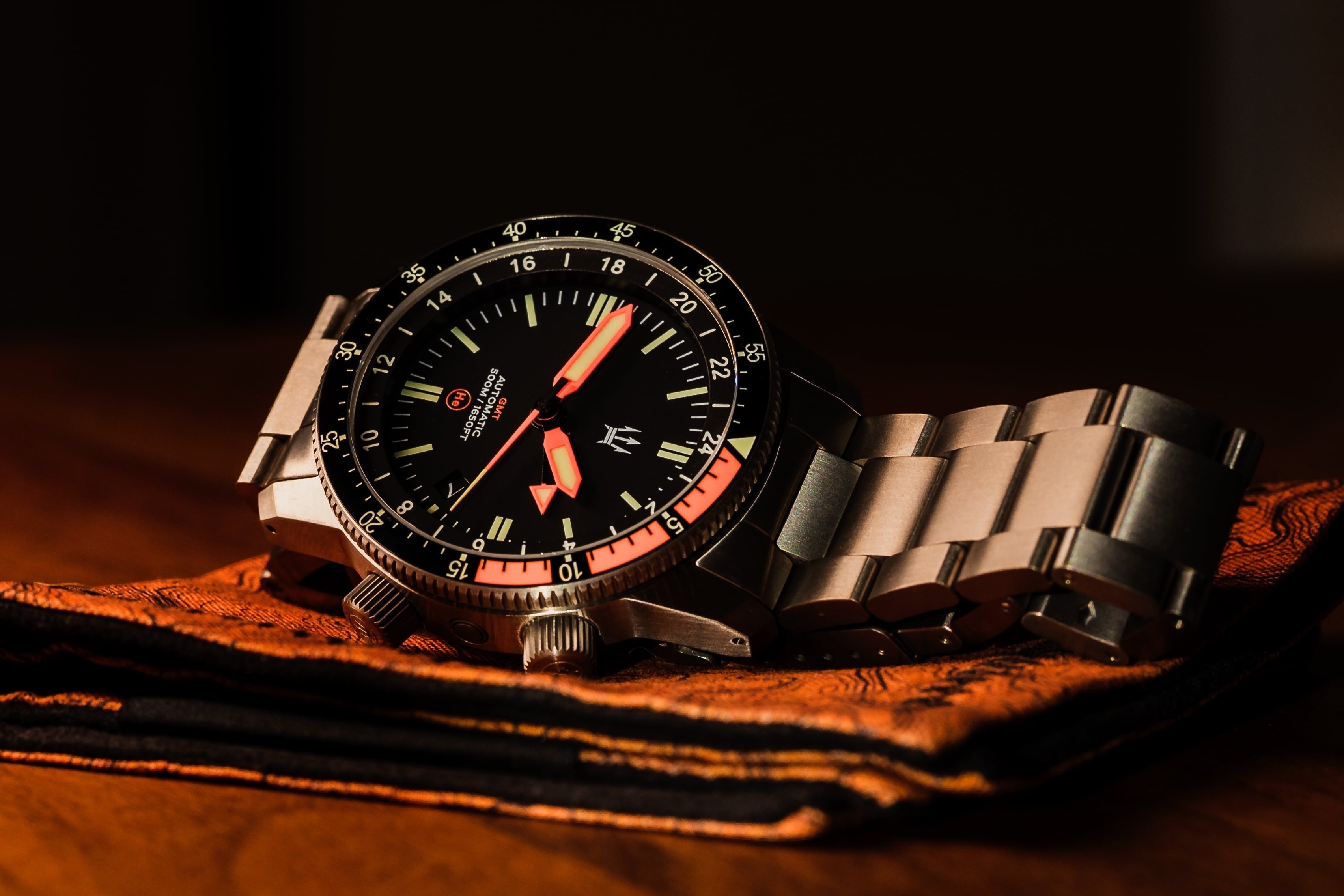 500M Alto Mare 42mm 9075 GMT - Titanium Automatic Watch - by Maratac®