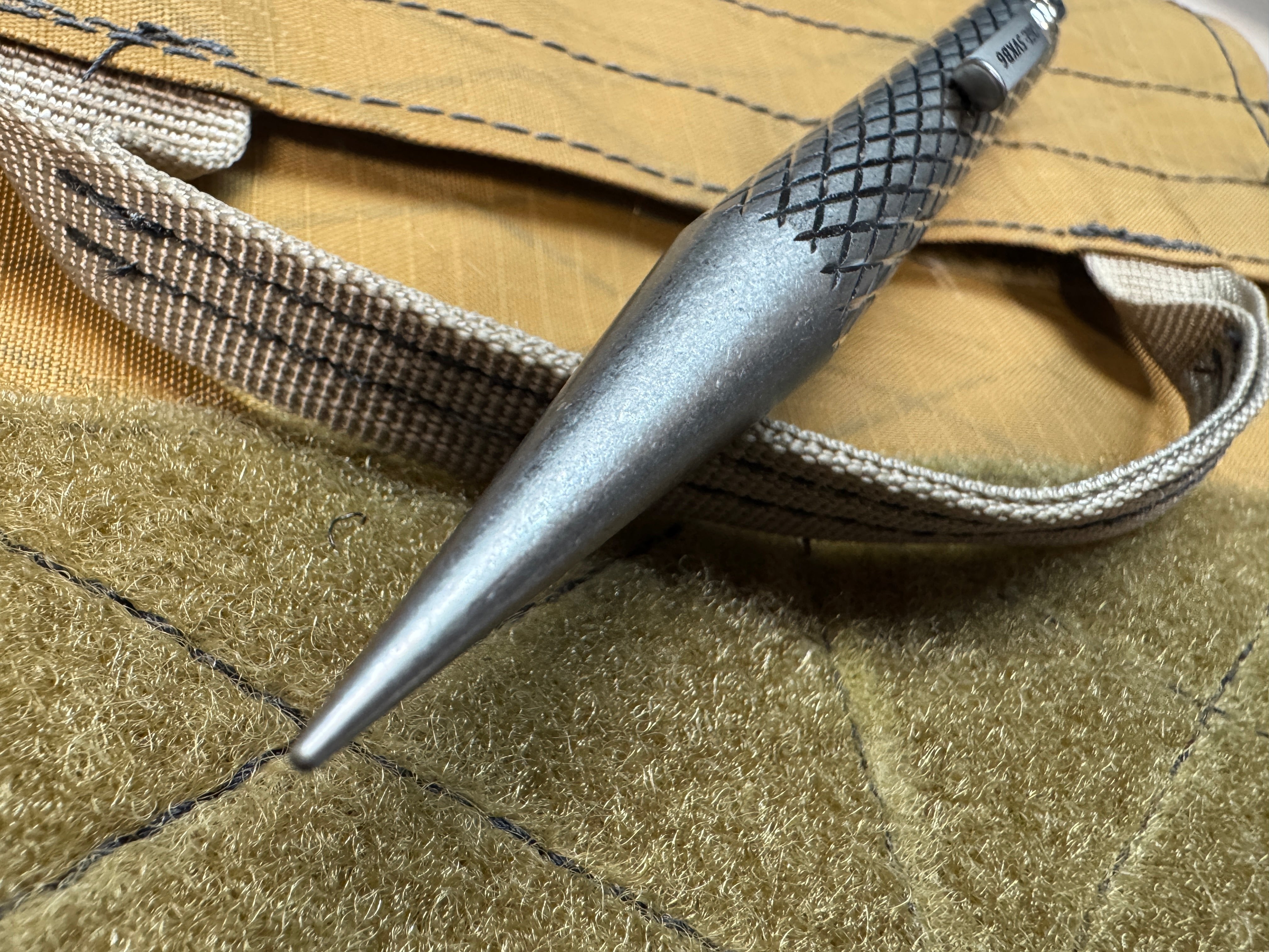 Knot Commander Marlin Spike - Titanium – CountyComm