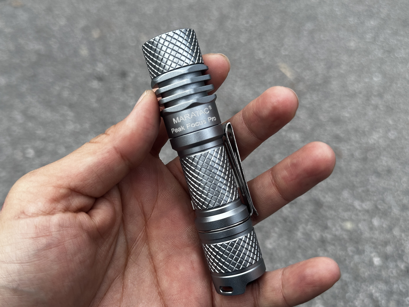 Peak Focus Pro AA / 14500 Flashlight by Maratac®