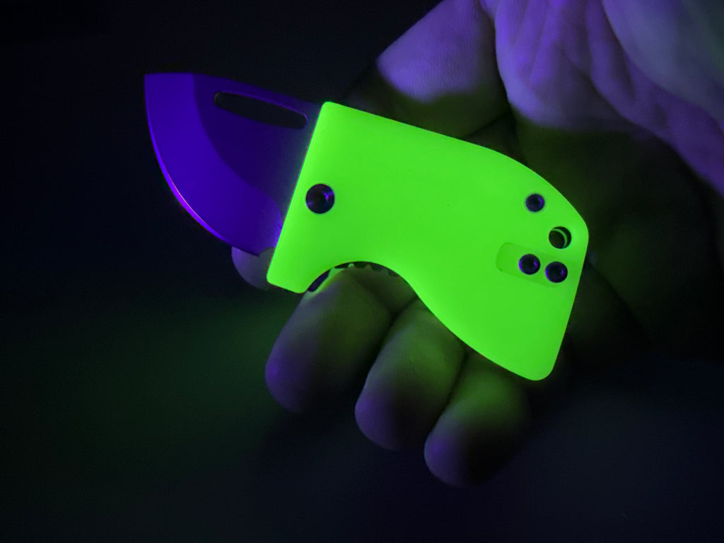 D2 Stub 2.0 Knife - Titanium Frame Lock & (( UGM GLOW )) by
