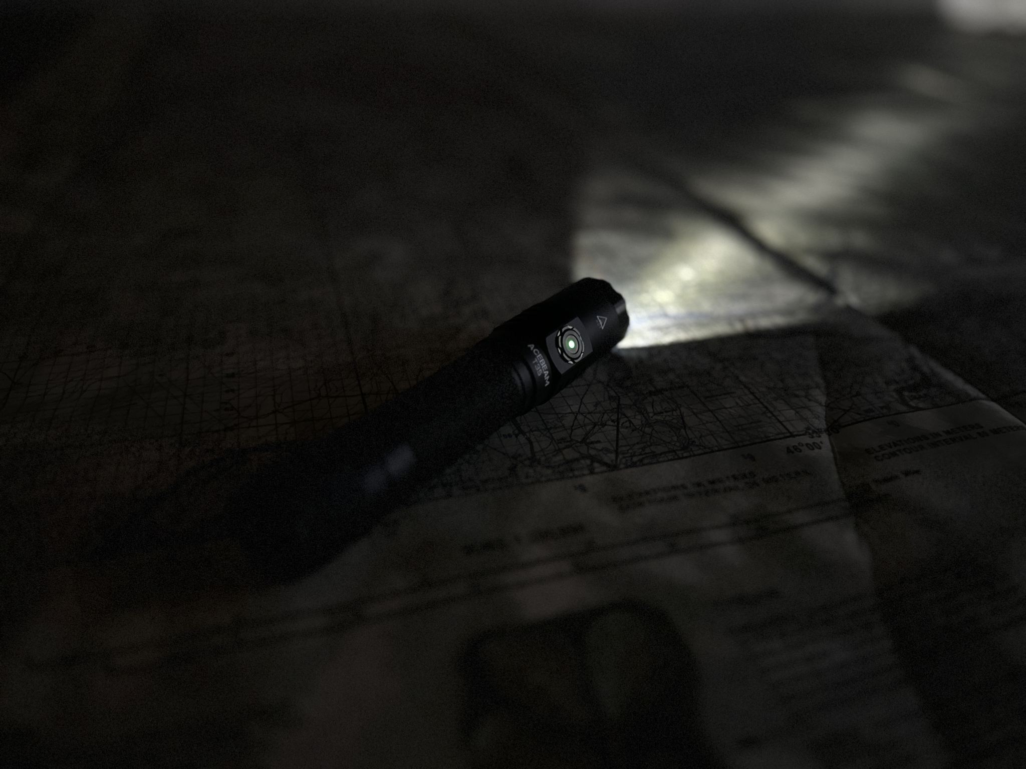 T35 CRTF 18650 Dual Switch Flashlight by Acebeam – CountyComm