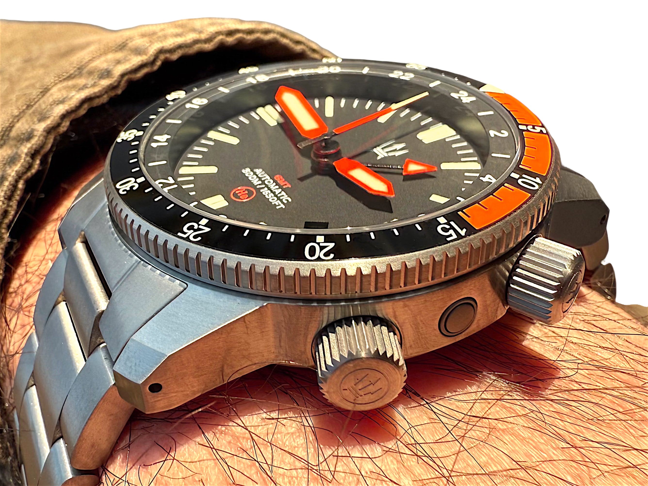 500M Alto Mare 42mm 9075 GMT - Titanium Automatic Watch - by Maratac®