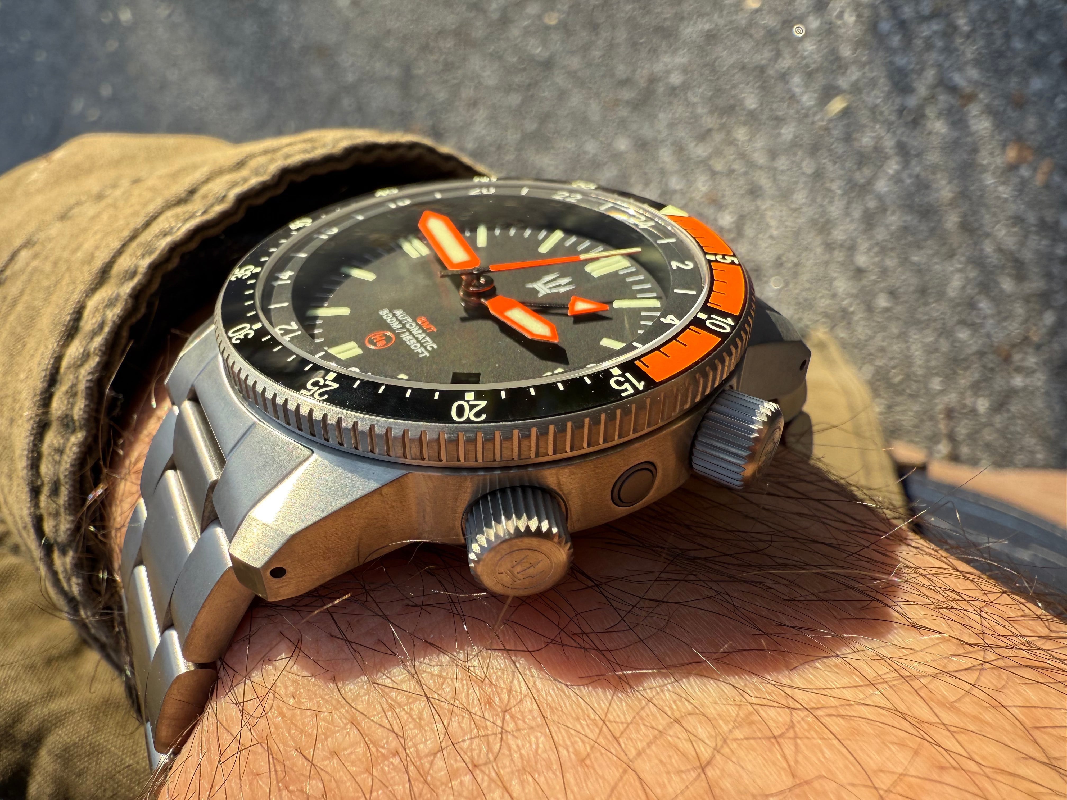 500M Alto Mare 42mm 9075 GMT - Titanium Automatic Watch - by Maratac®