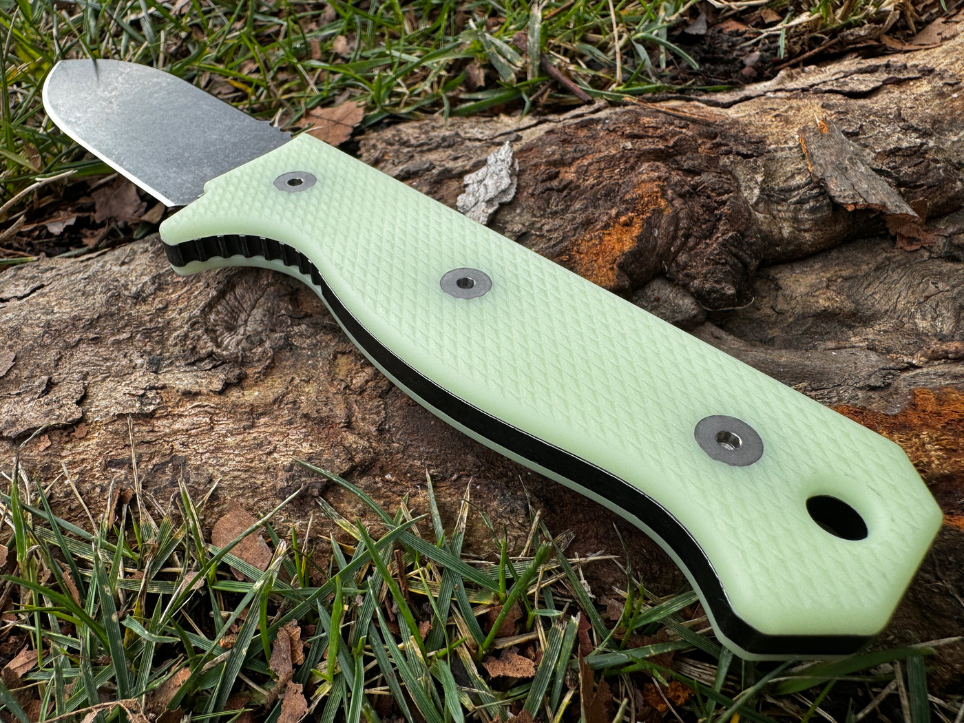 R4A - Ready 4 Action Knife / D2 Fixed Blade ( UGM GLOW Scales ...