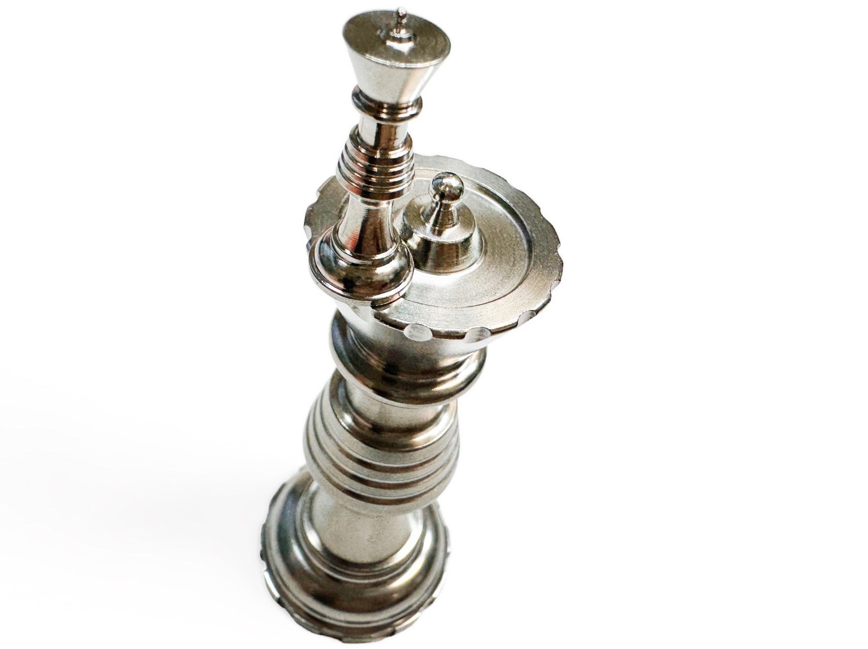 Titanium Queen Chess Piece Capsule