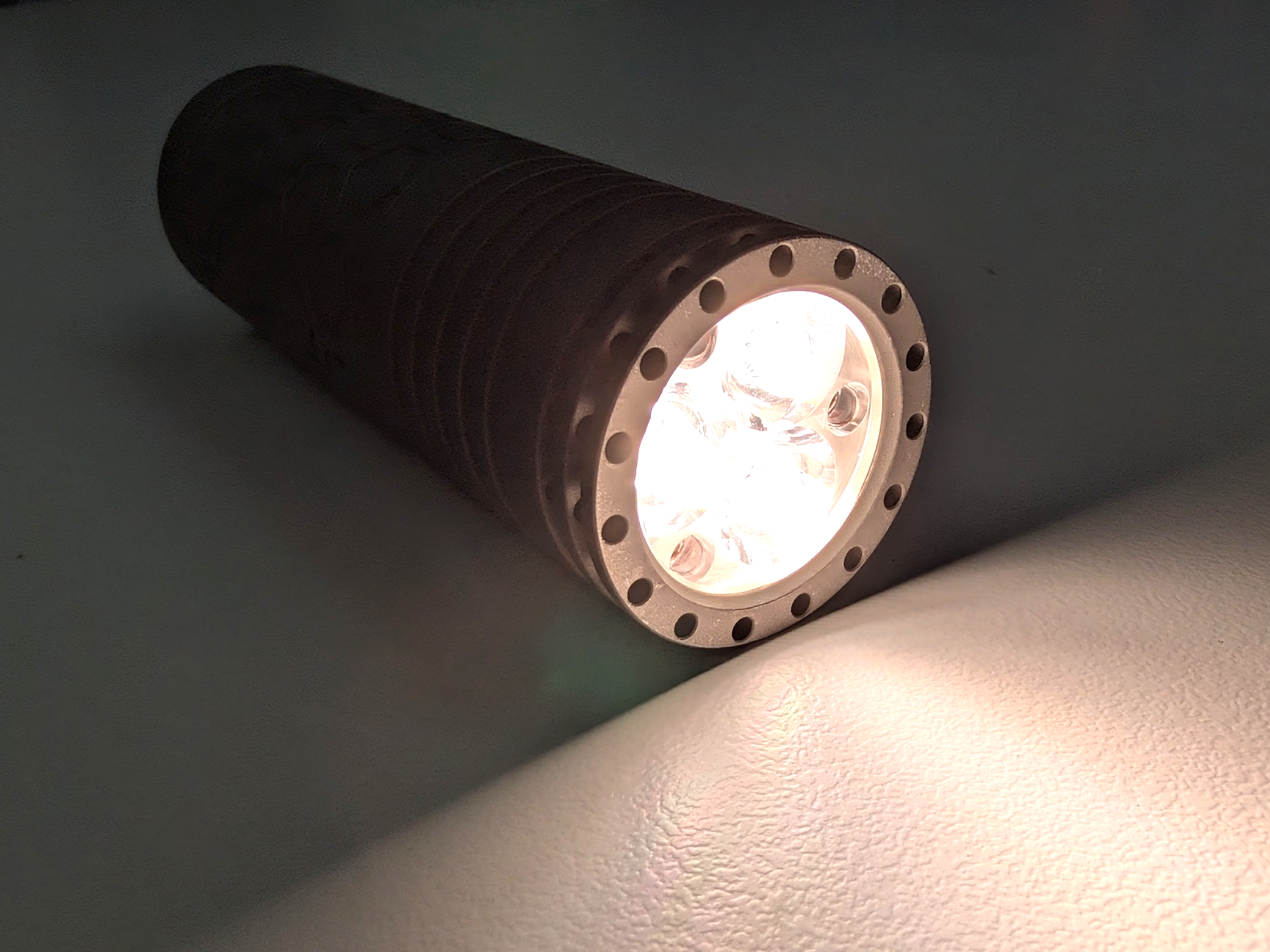 Dawn HEX Titanium 18350 Flashlight Kit - Reylight - Final Run ( 3 Variants )