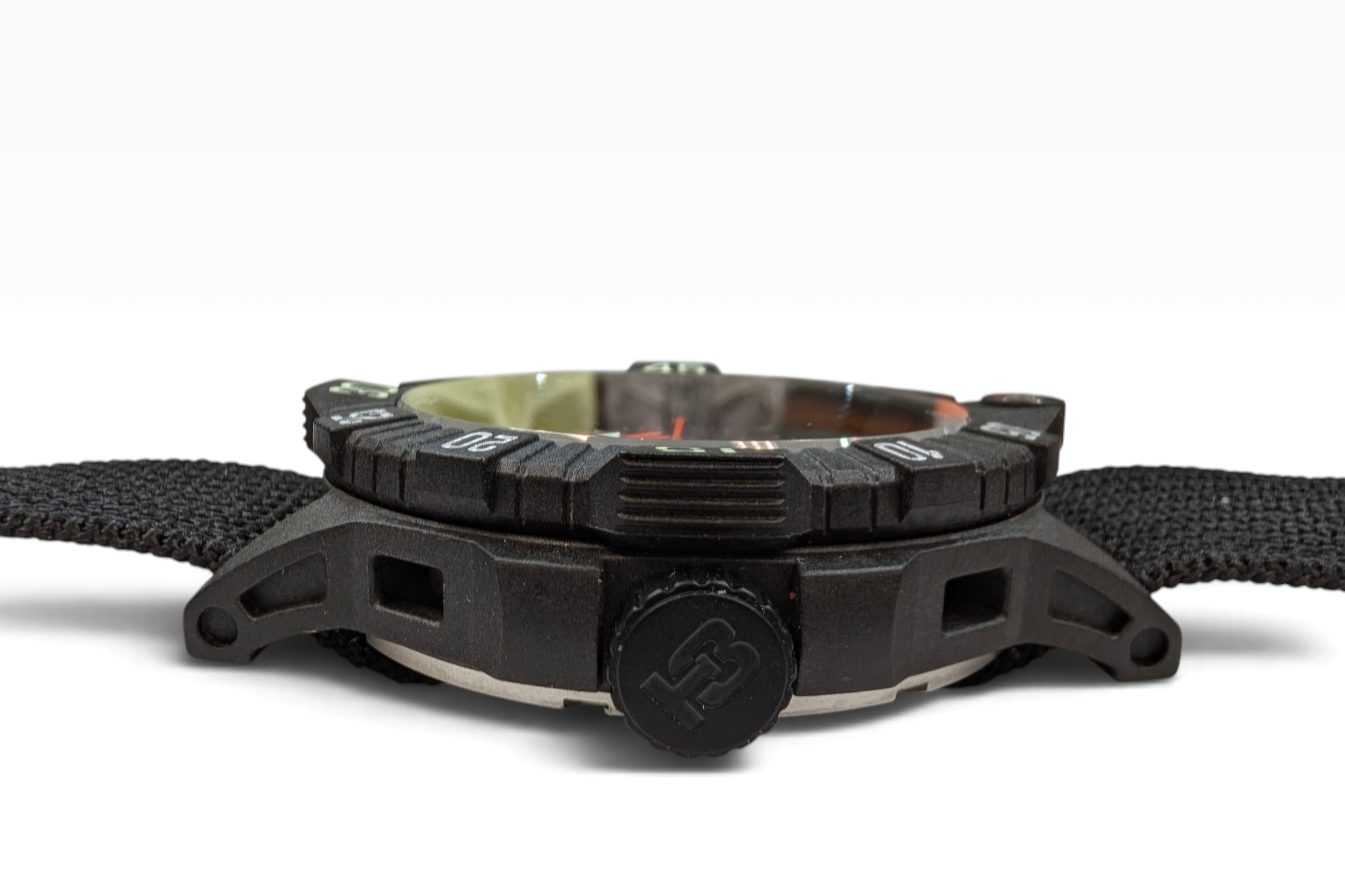 Traser x Maratac® Elite P99QX Tritium & Sapphire Tactical Carbon Fiber Composite Dive Watch ( Coming Soon )
