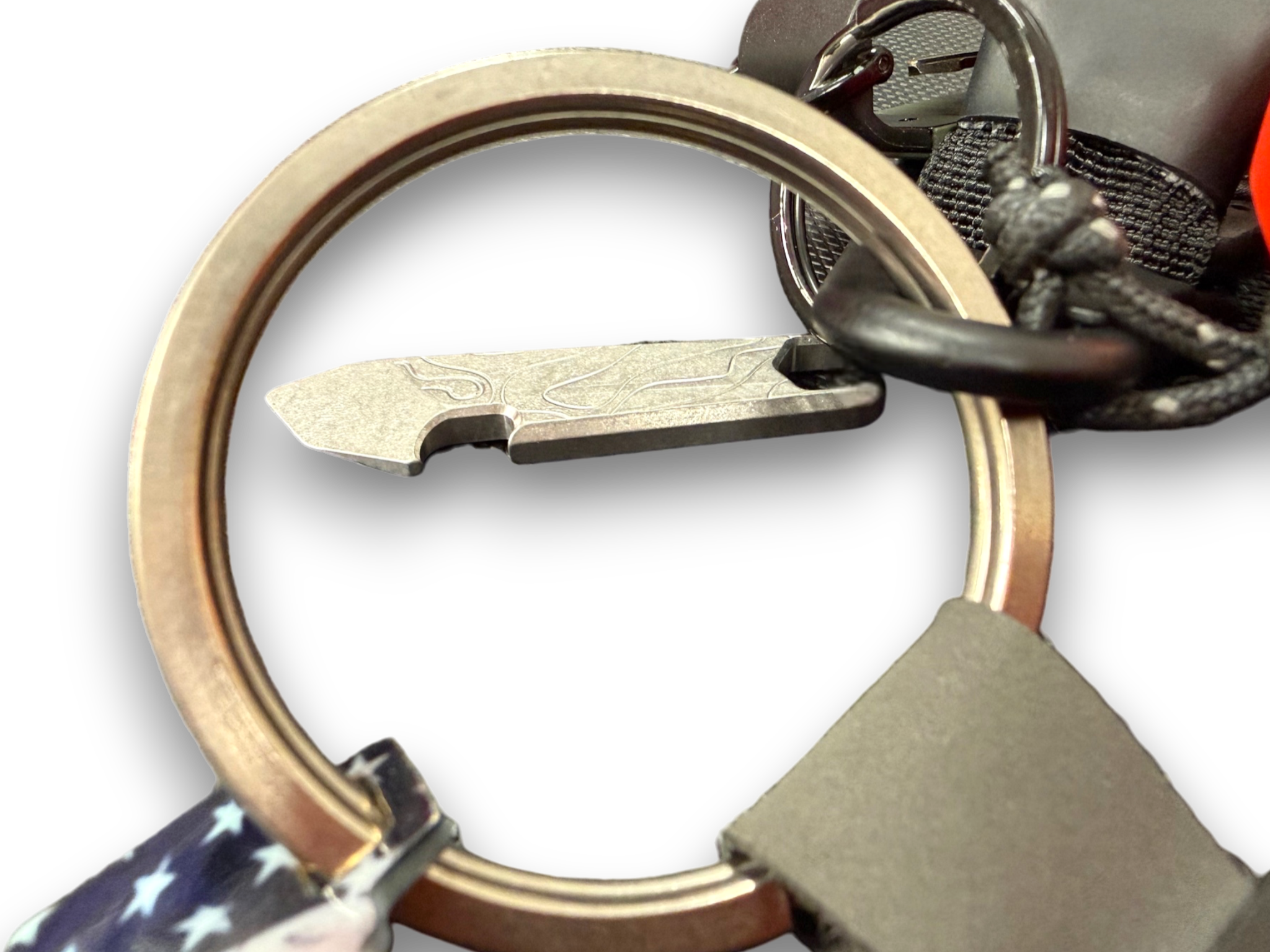 The Wedg-E Titanium Pry Tool by Maratac®