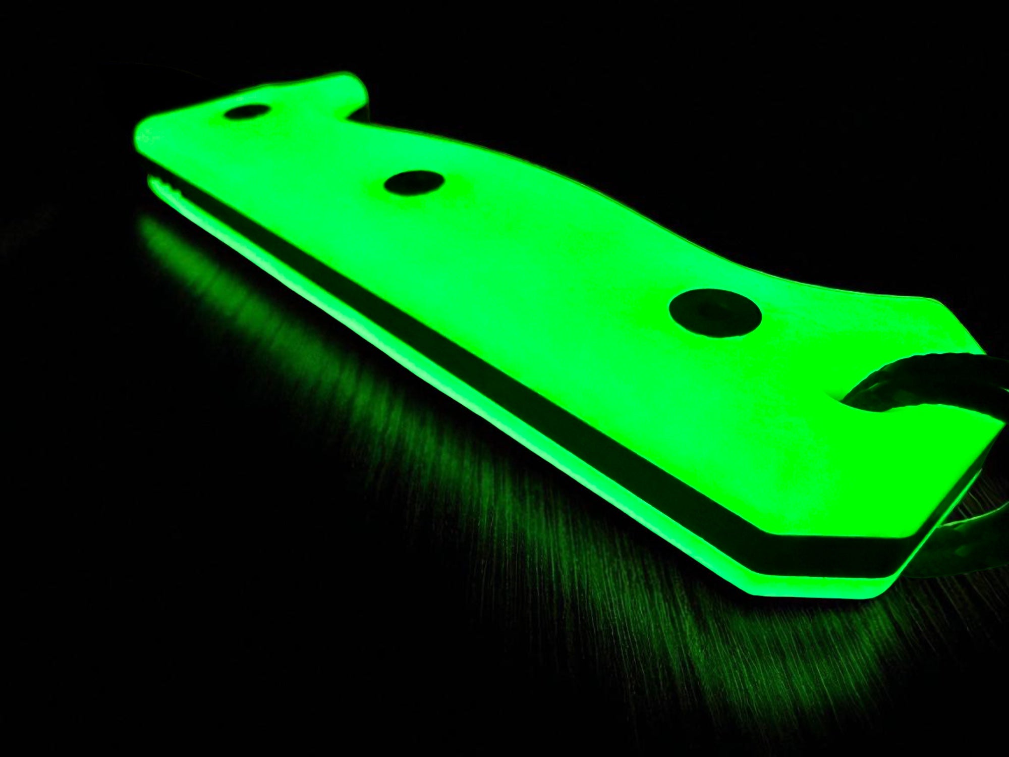 ERGO R4A PRO - Ready 4 Action - Fixed Blade Knife ( UGM GLOW Scales ) 🔥 New 🔥