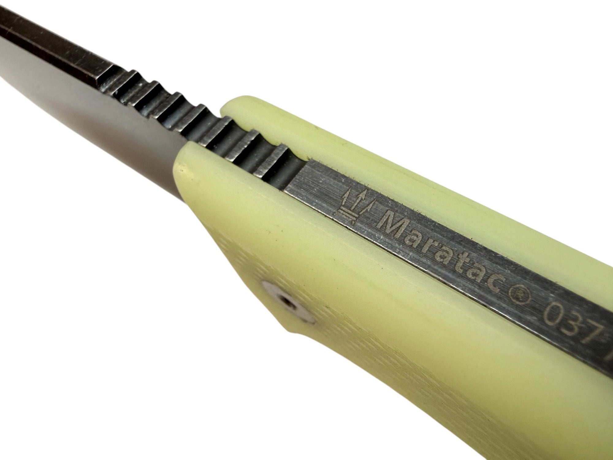 ERGO R4A PRO - Ready 4 Action - Fixed Blade Knife ( UGM GLOW Scales ) 🔥 New 🔥