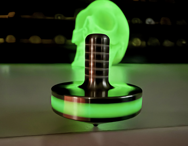 TURNINGPOINT ディライブバイメタル Tip Top Extreme - Tungsten / Titanium / UGM Glow - Spinning Top +