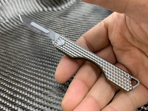 Folding Titanium Craft Scalpel Knife + Case + Spare Blades! - CountyComm