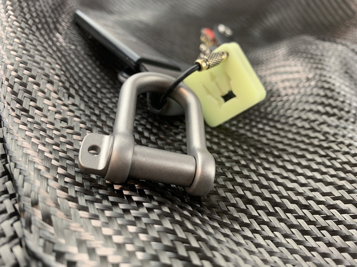 Titanium Gyve Rigging Shackle – CountyComm