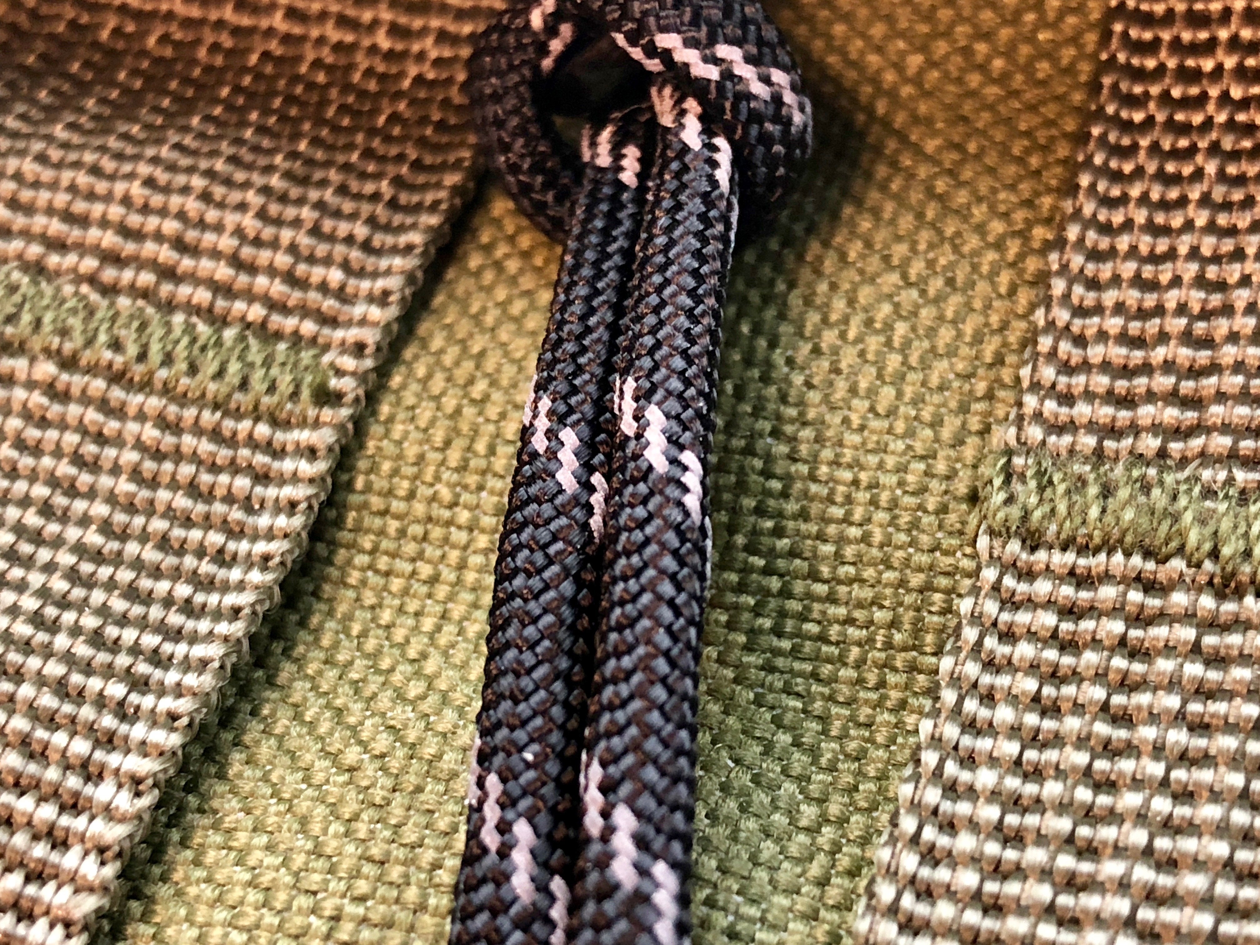 Triple Tracer Reflective 550 Para Cord - 50 Feet - CountyComm