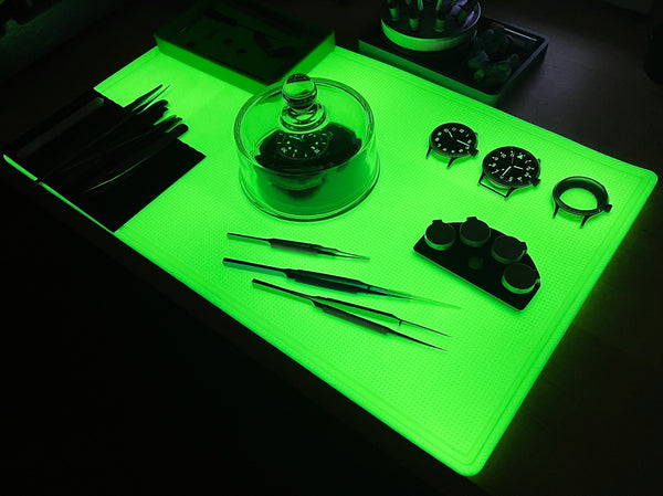 Glow - Awesome Roll Up - Non Slip Project Mat