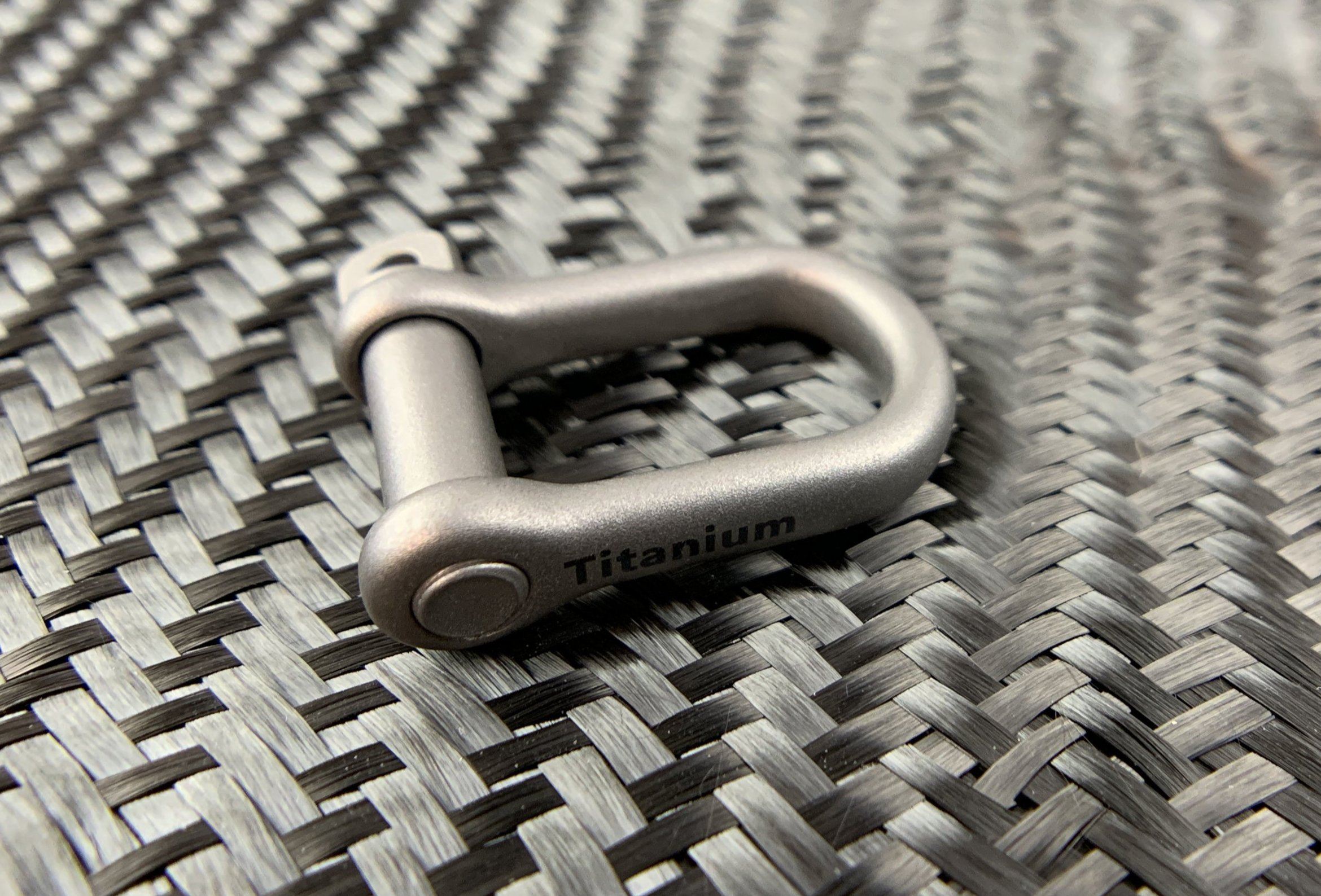 Titanium Gyve Rigging Shackle – CountyComm