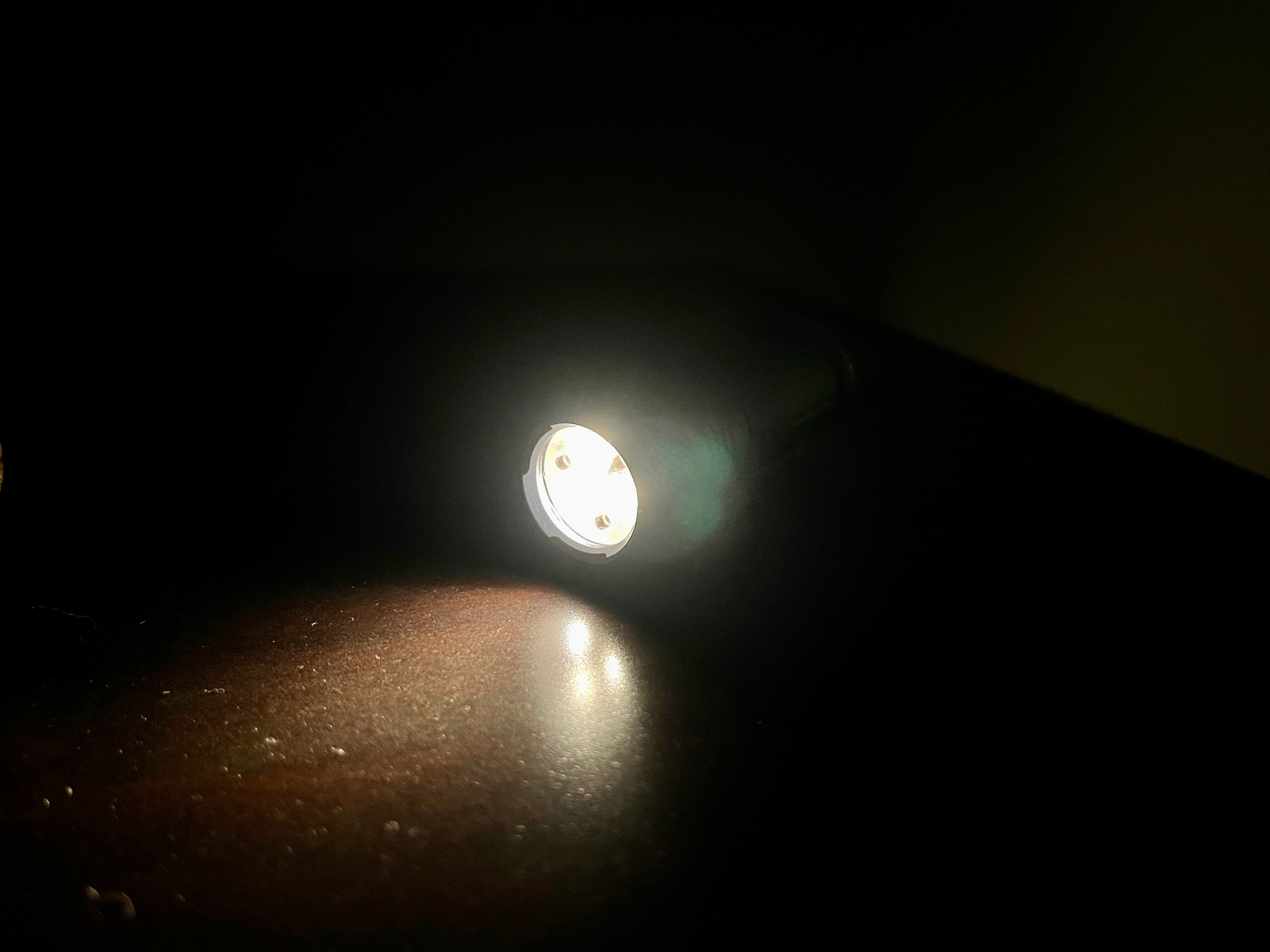 Compact Tri Flood 14500 LED Flashlight With Nichia - by Maratac®