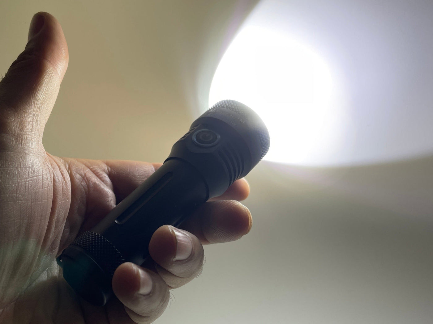 Maratac 091 EZ Throw Flashlight