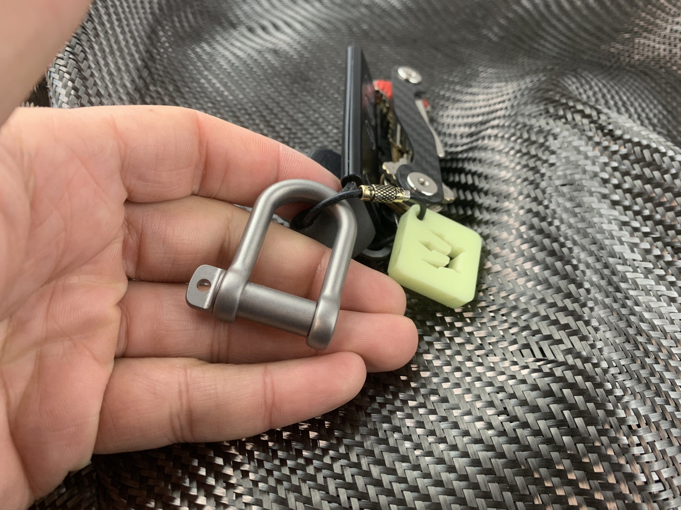 Titanium Gyve Rigging Shackle – CountyComm