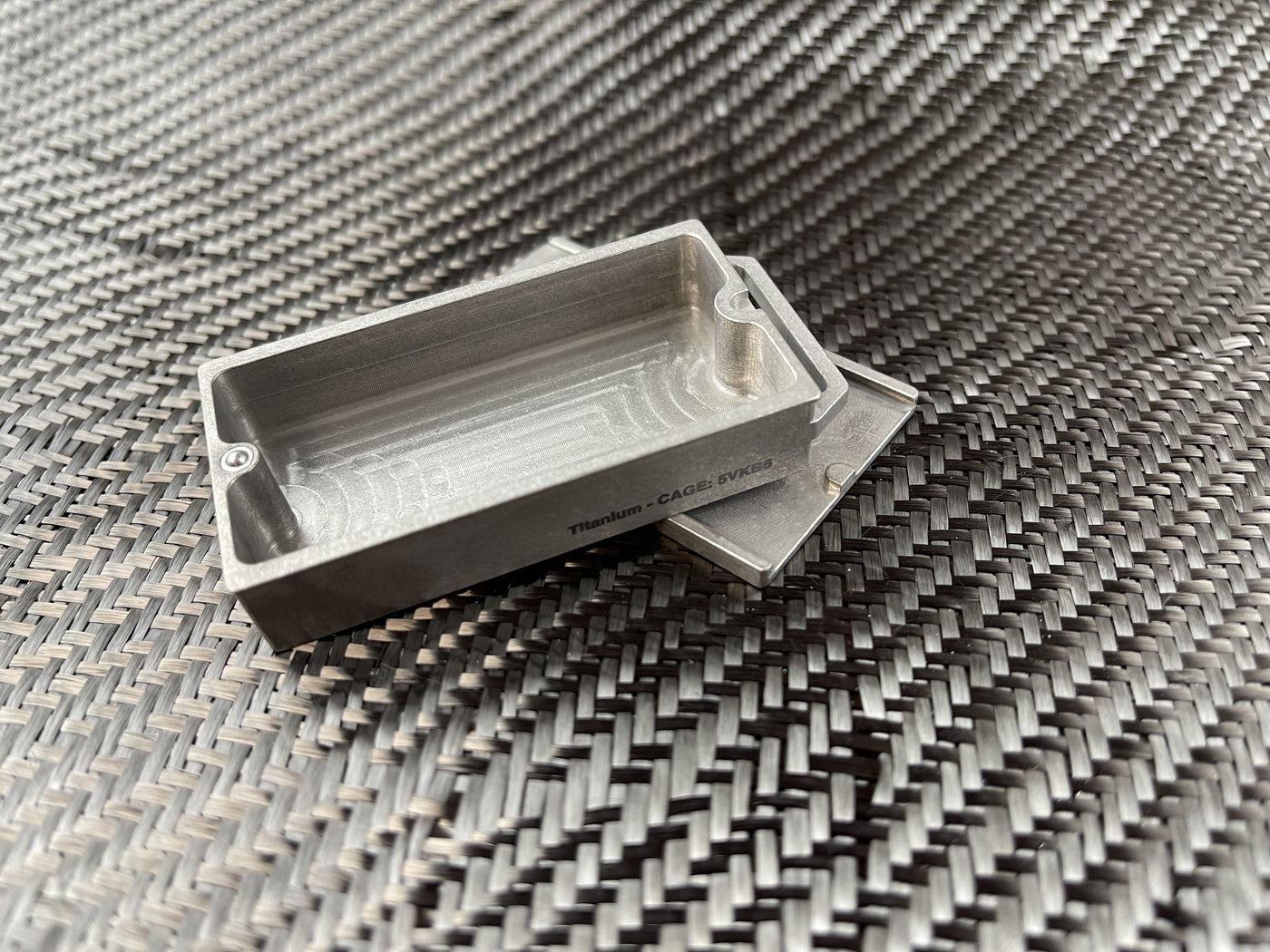 Titanium Pocket Strong Box With Loop - Gen 2 – CountyComm
