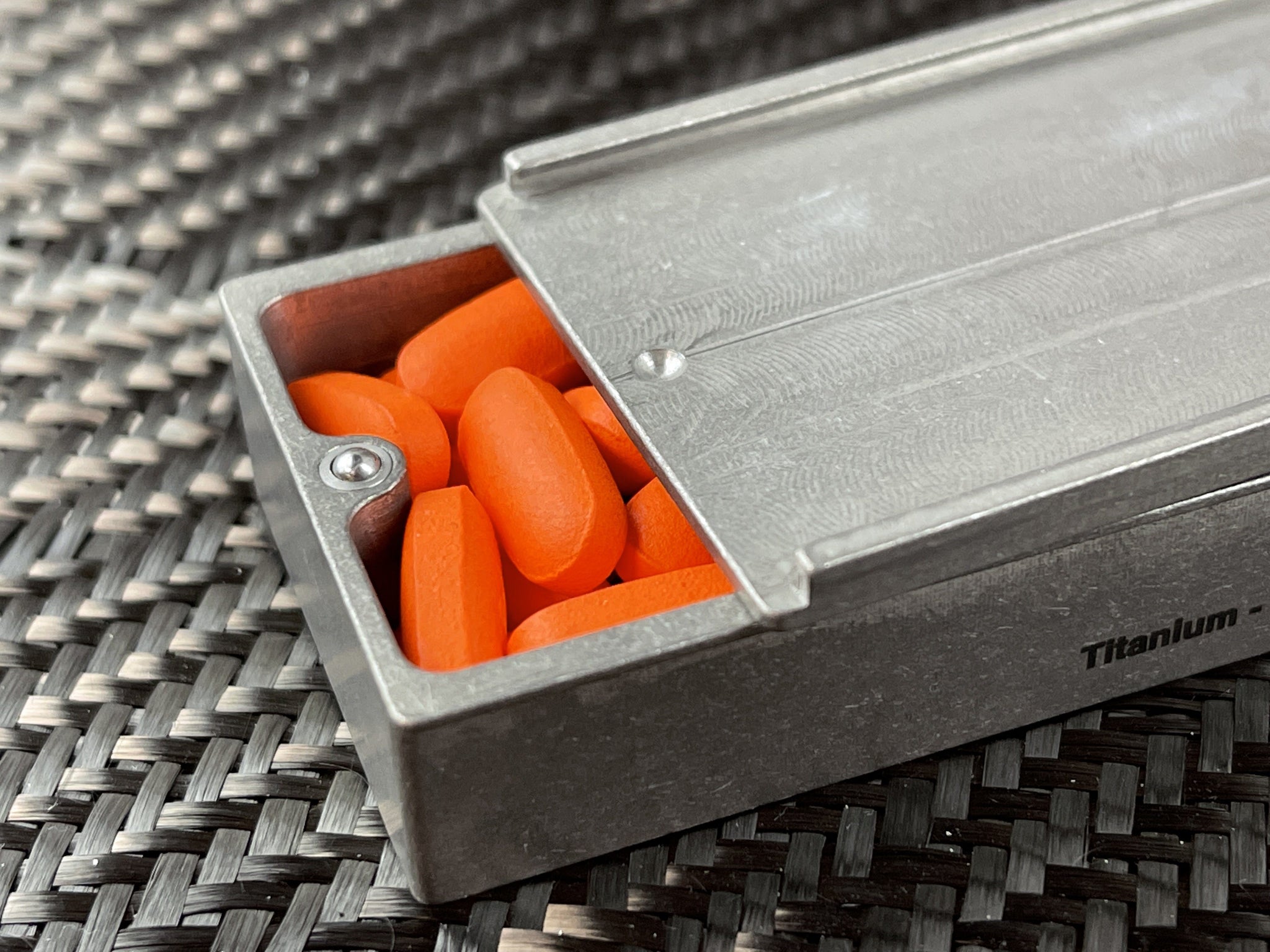 Titanium Pocket Strong Box With Loop - Gen 2 – CountyComm