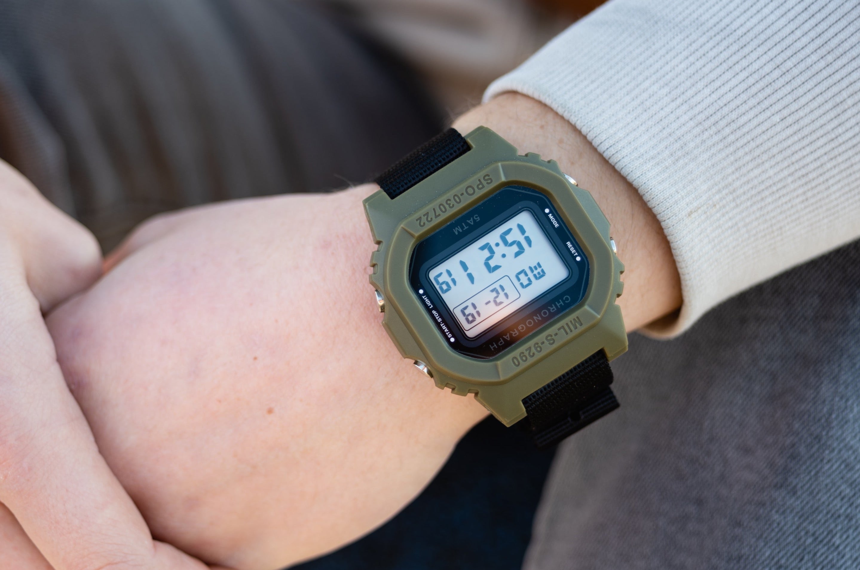Secret and Tips for Casio G-Shock DW5600E / DW5600 ( LCD CHECK